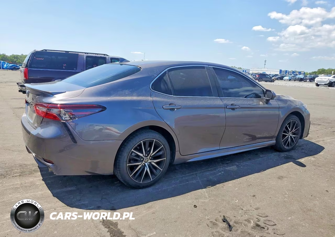 2021 Toyota Camry Se VIN:4T1T11AK8MU577689 - 3