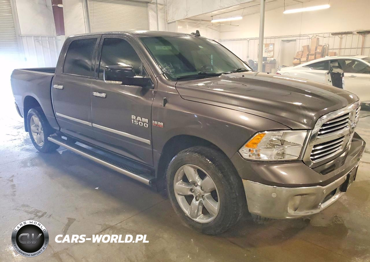 2018 Ram 1500 Slt VIN:3C6RR7LT0JG195775 - 4