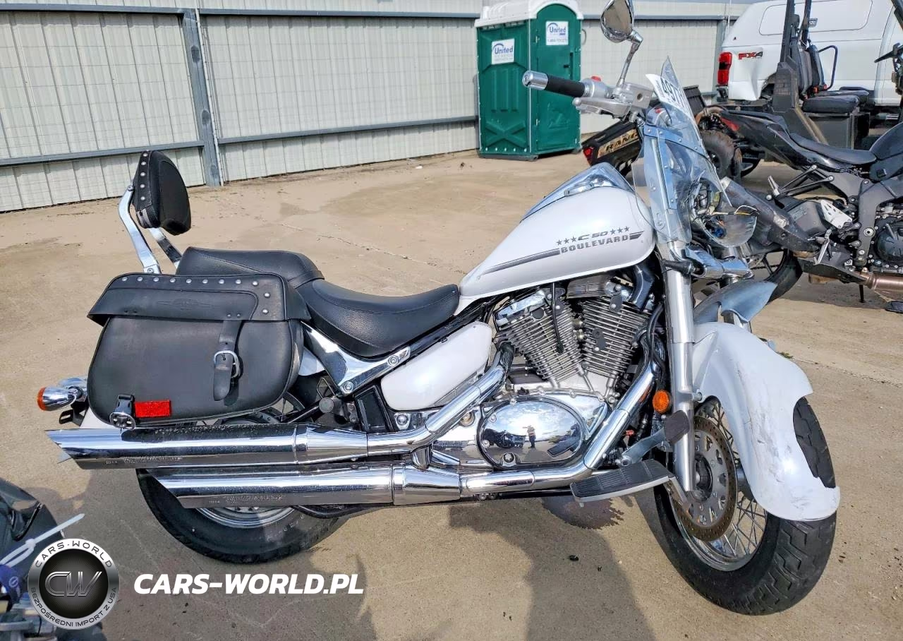 2017 Suzuki Vl800
