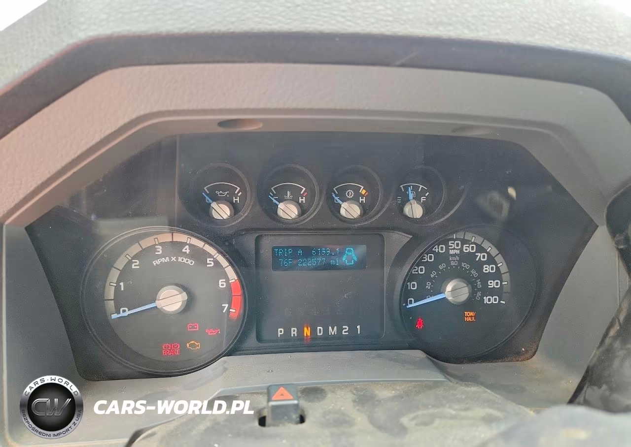 2016 Ford F350 Super Duty VIN:1FDRF3G62GEB56745 - 9