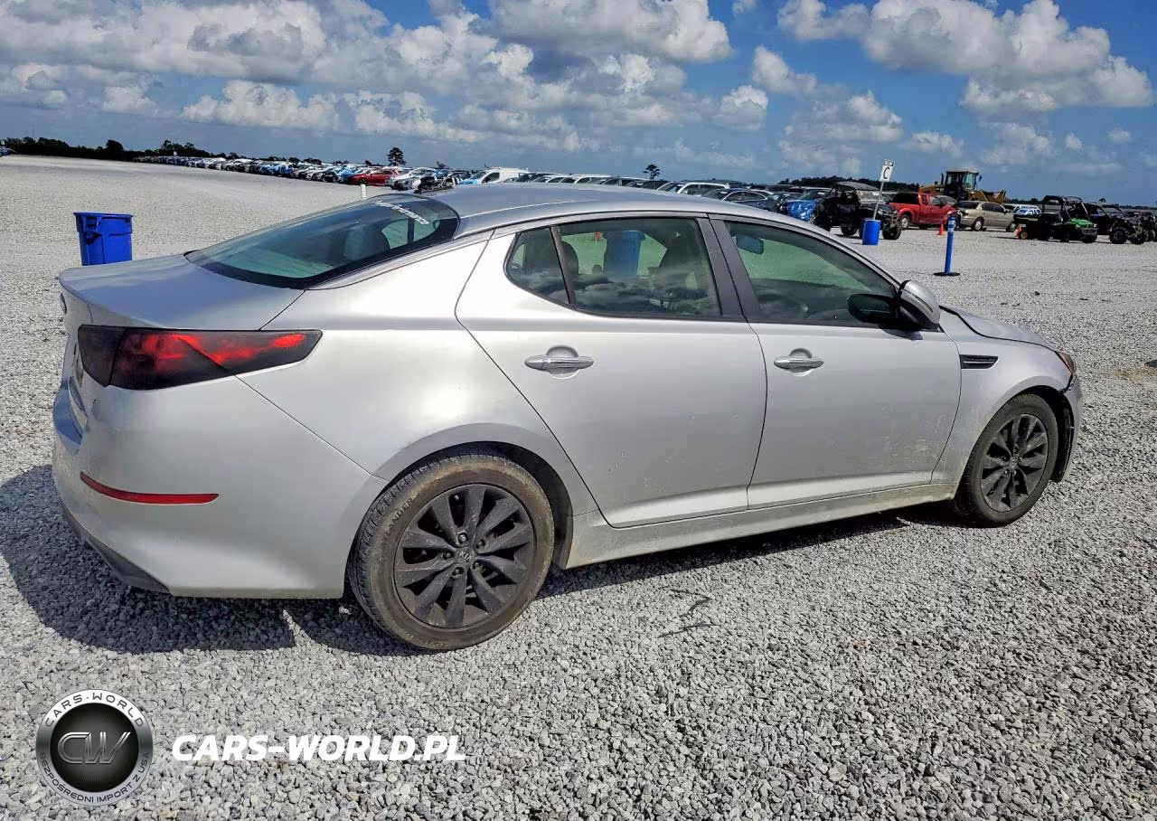 2014 Kia Optima Lx VIN:5XXGM4A77EG318161 - 3