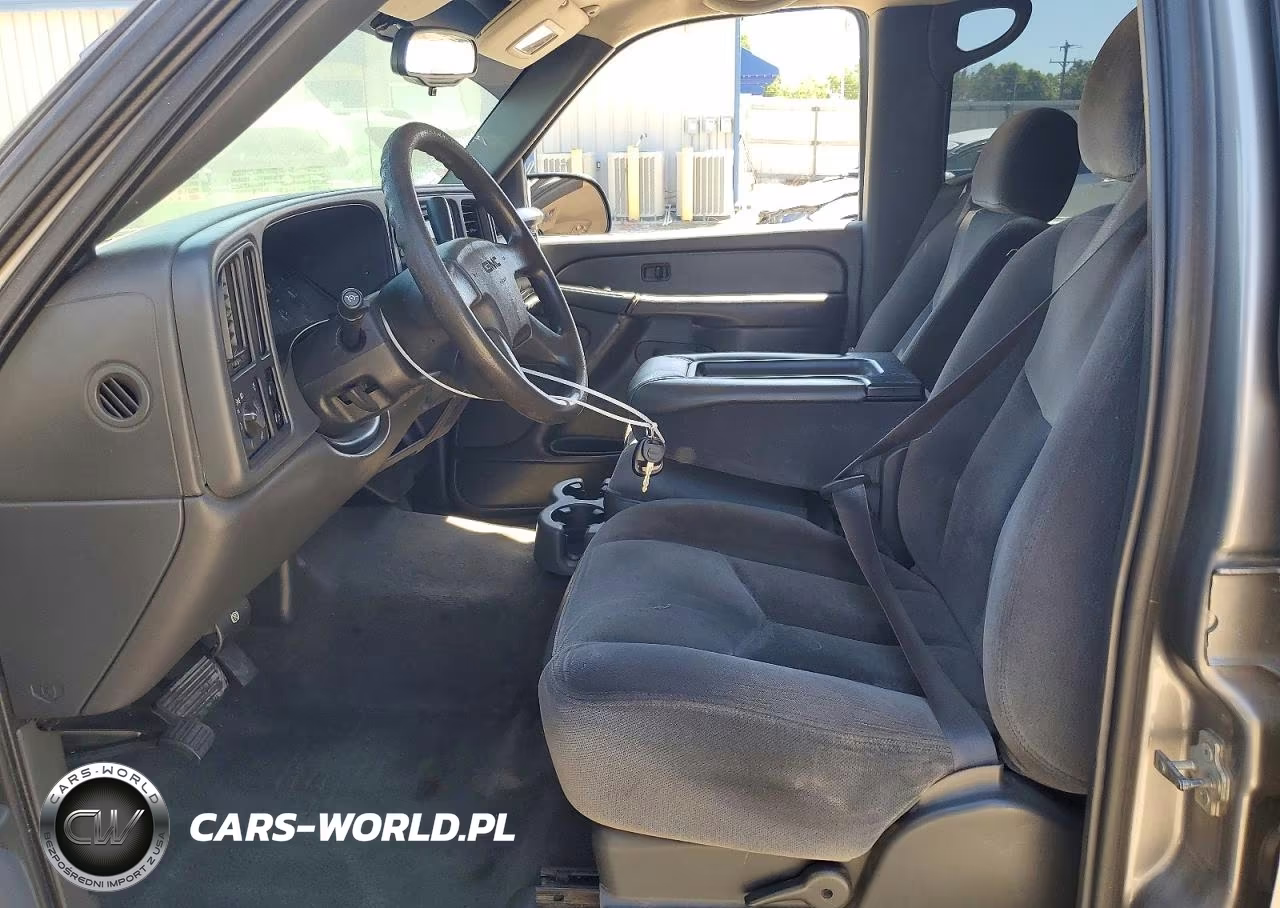 2007 GMC New Sierra C1500 Classic VIN:2GTEC13V671166323 - 7