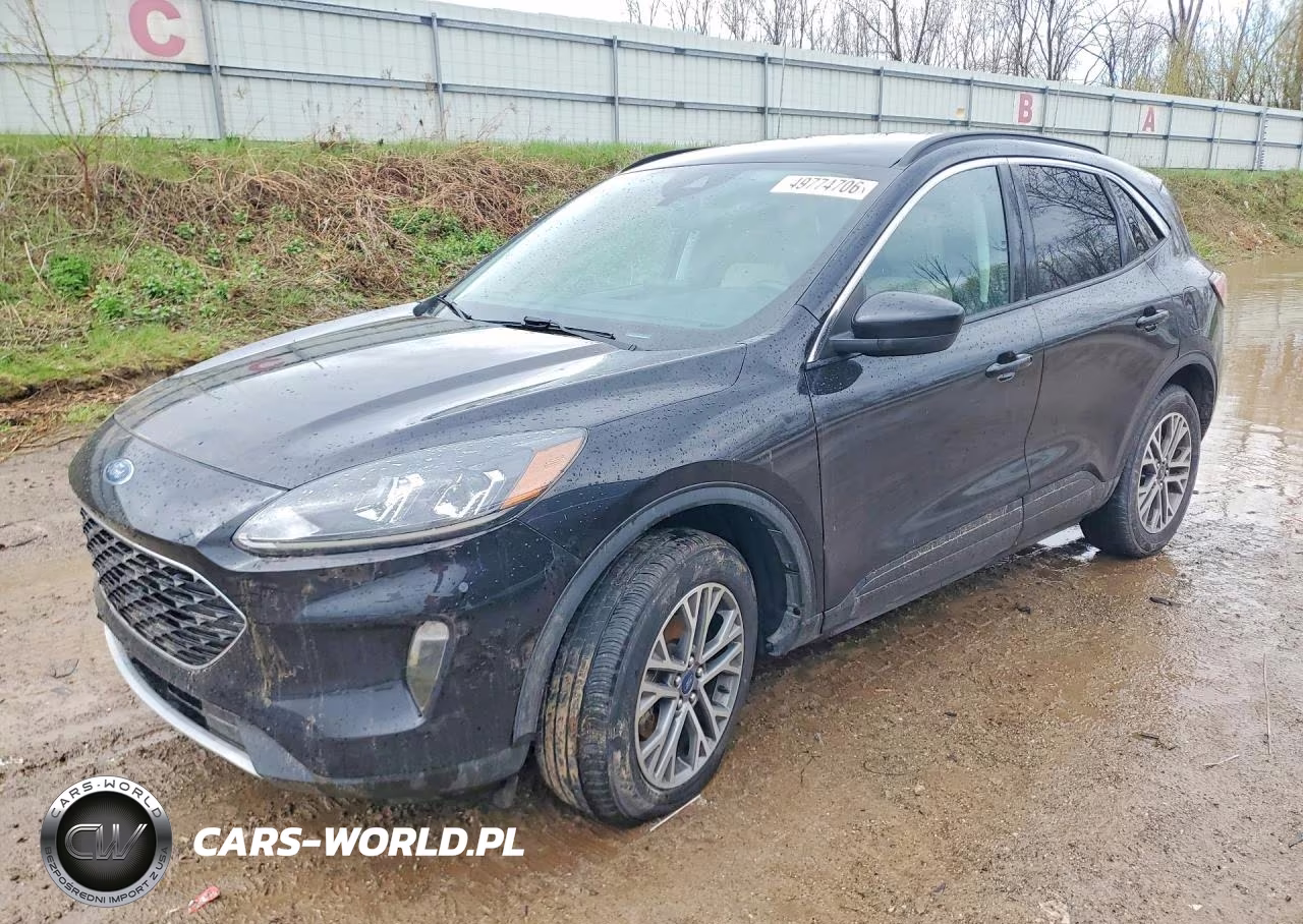 2021 Ford Escape Sel