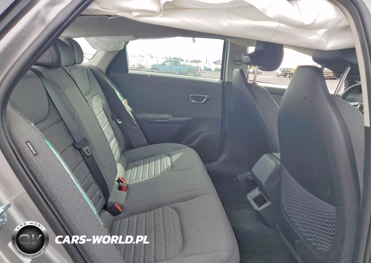 2025 Kia K4 Ex VIN:3KPFU4DE5SE180730 - 10