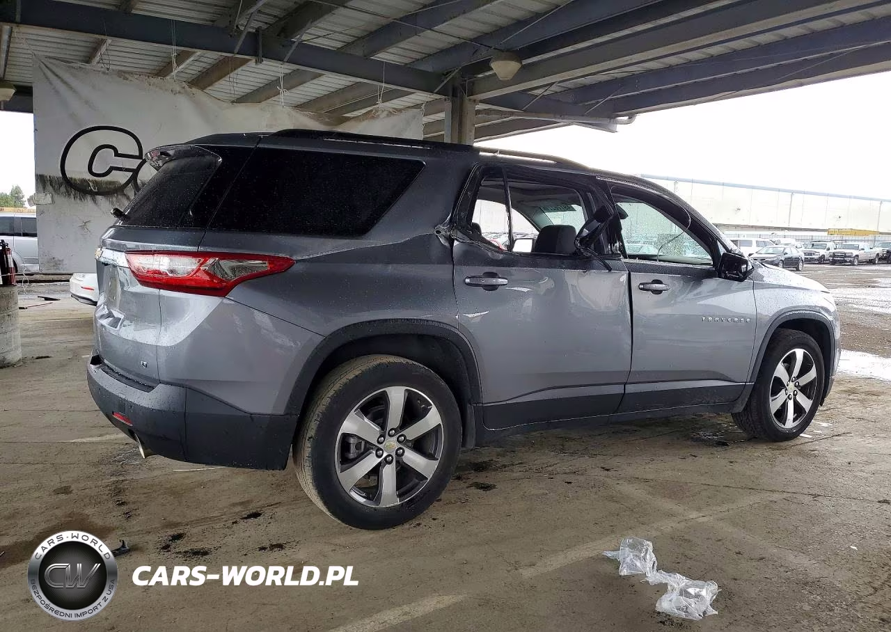 2019 Chevrolet Traverse Lt VIN:1GNEVHKW4KJ255973 - 3