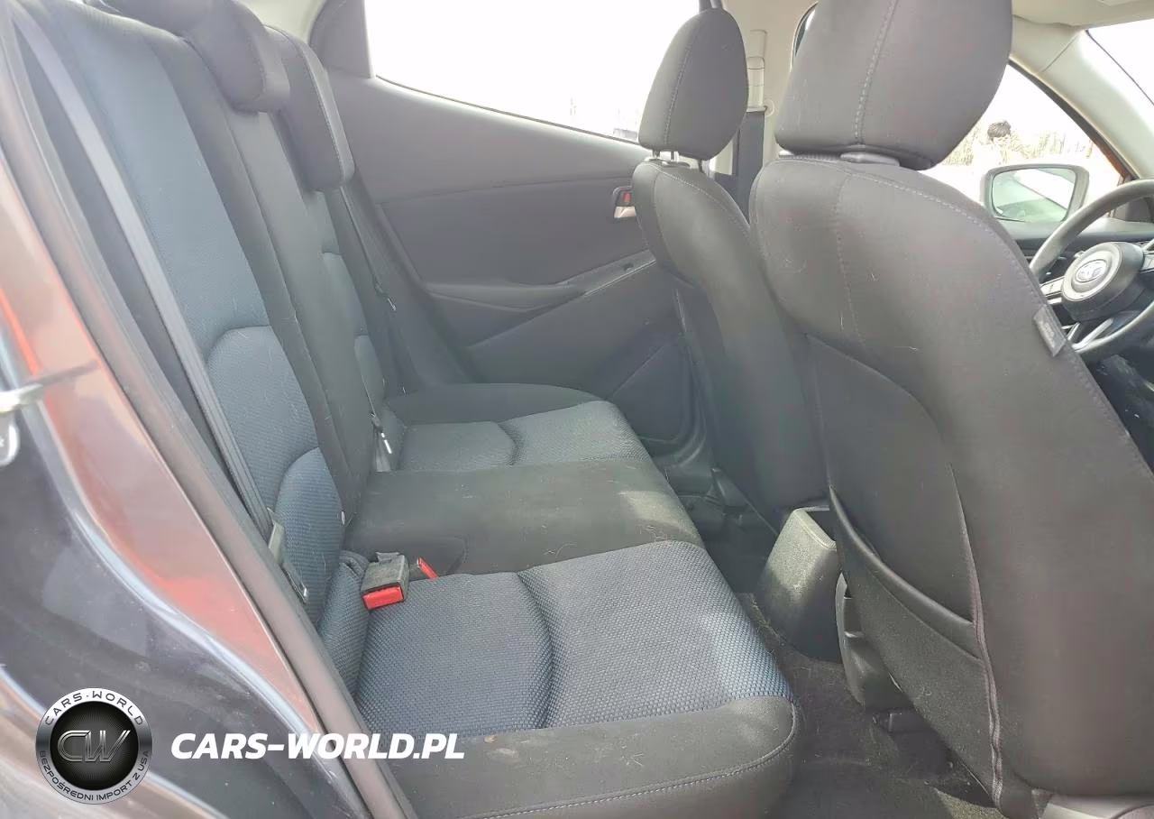 2019 Toyota Yaris Le VIN:3MYDLBYV0KY509780 - 10