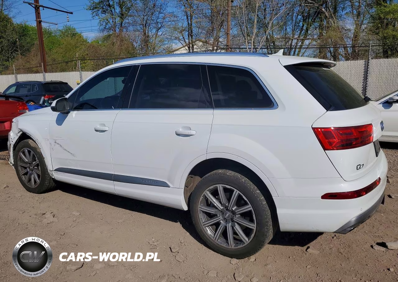 2018 Audi Q7 Prestige VIN:WA1VAAF7XJD027823 - 2