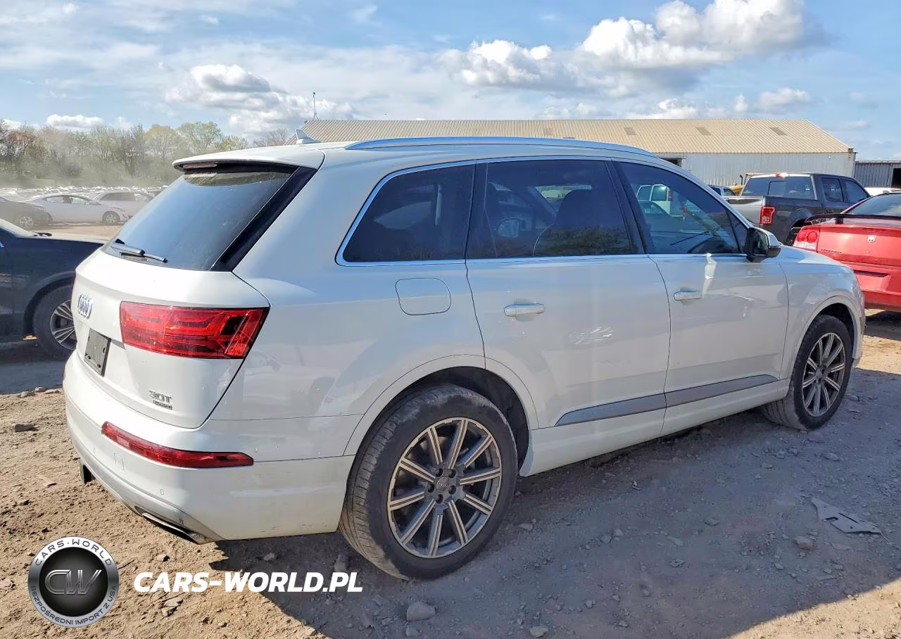 2018 Audi Q7 Prestige VIN:WA1VAAF7XJD027823 - 3