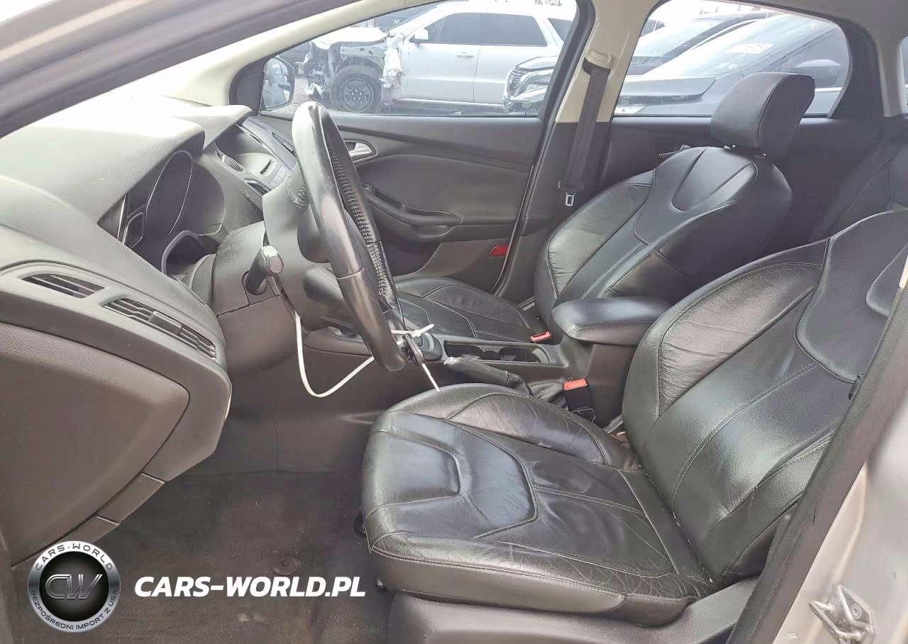 2016 Ford Focus Se VIN:1FADP3K29GL321627 - 7