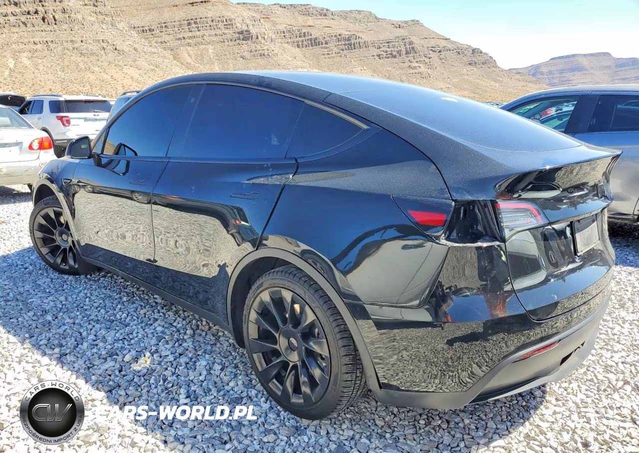 2022 Tesla Model Y VIN:7SAYGAEE7NF576527 - 2