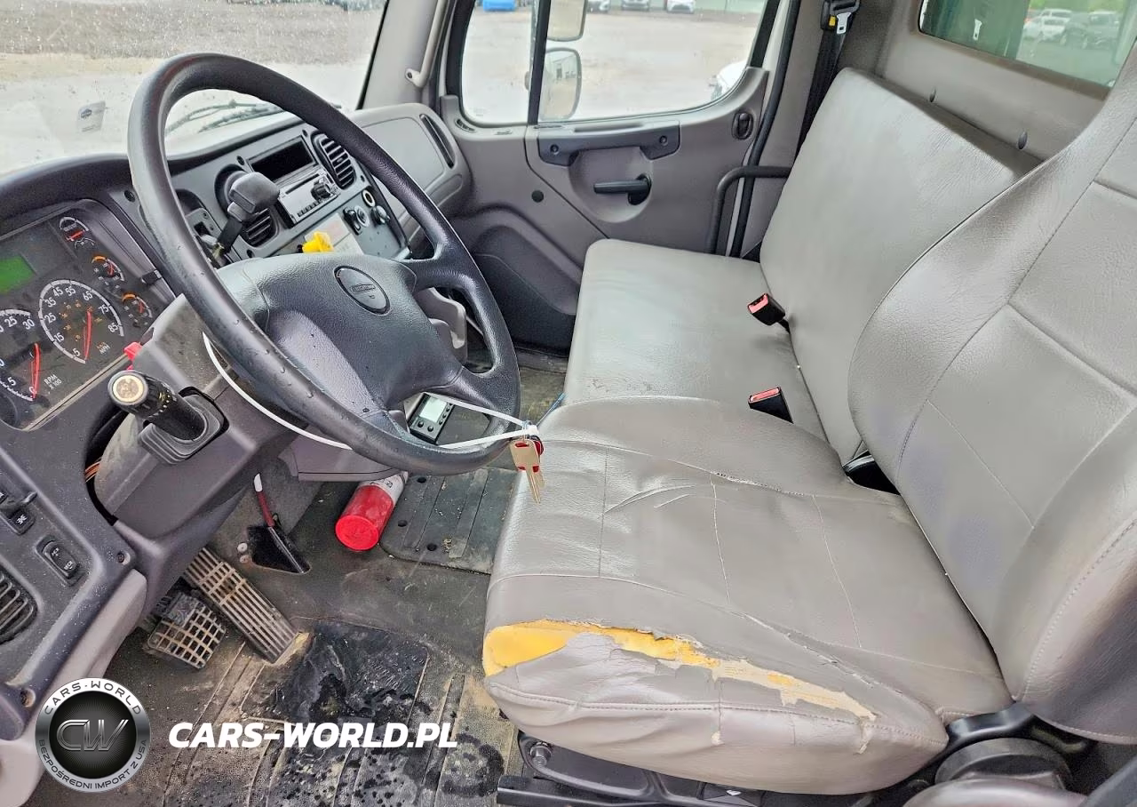 2019 Freightliner Business Class M2 Refrigerated Box Truck VIN:1FVACWFC4KHKE7008 - 7