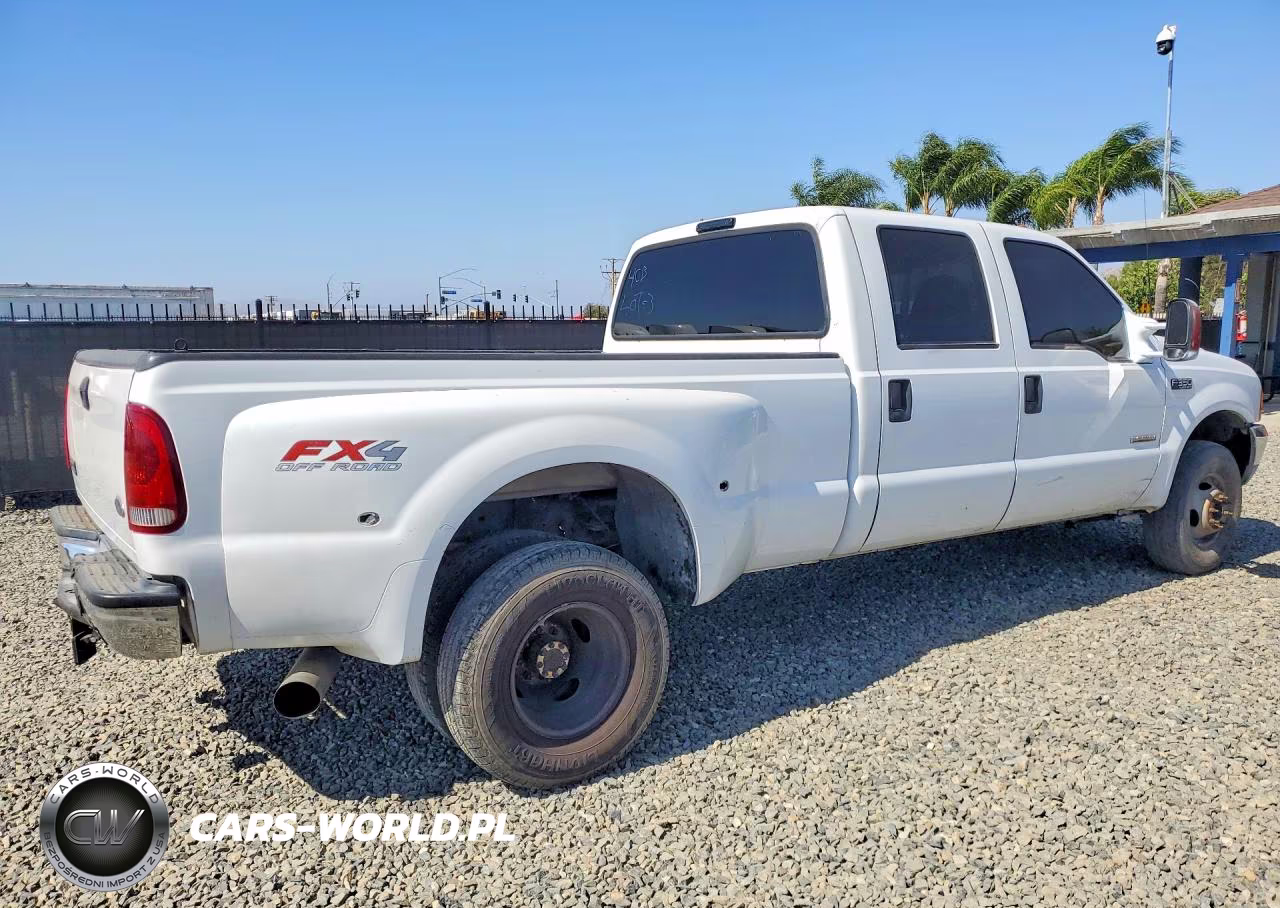 2003 Ford F350 Super Duty VIN:1FTWW33PX3ED62640 - 3