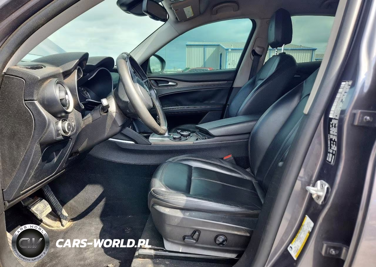 2018 Alfa Romeo Stelvio Ti VIN:ZASFAKBN6J7B60007 - 7
