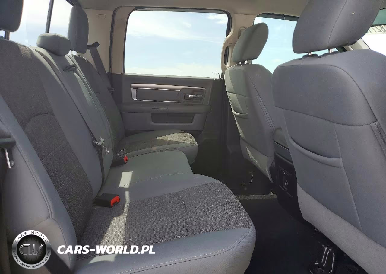 2018 Ram 1500 Slt VIN:3C6RR7LT3JG182552 - 10