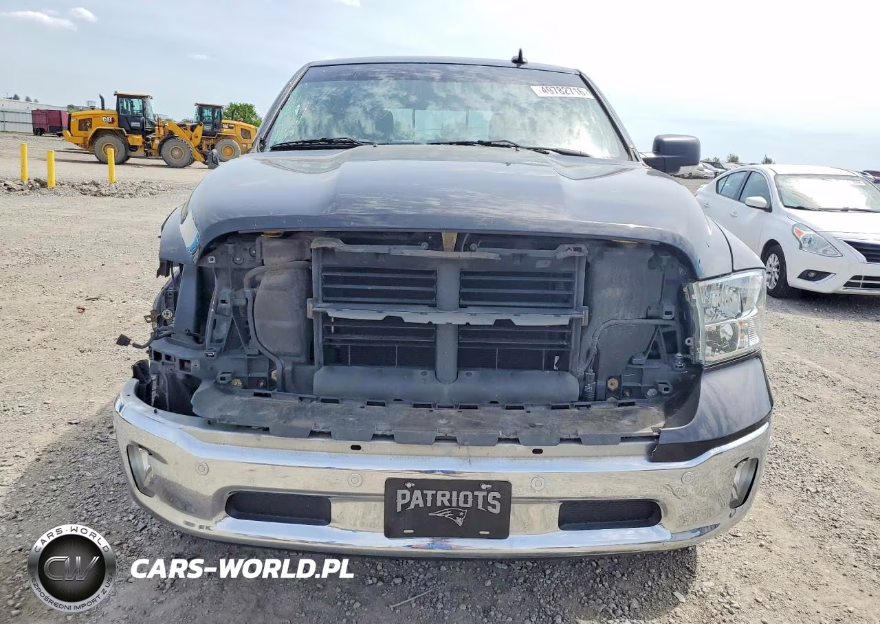 2018 Ram 1500 Slt VIN:3C6RR7LT3JG182552 - 5
