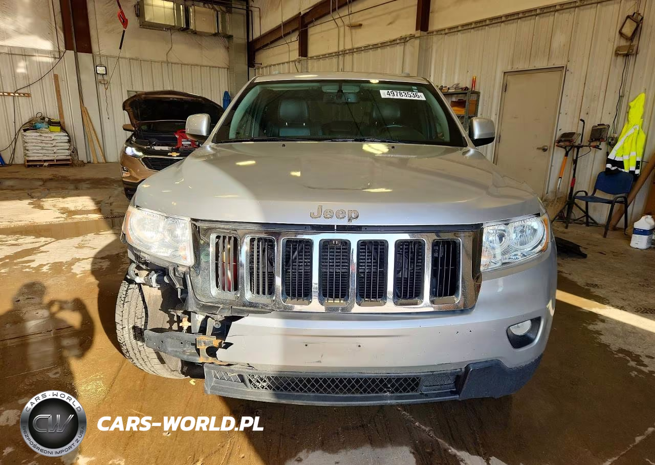2011 Jeep Grand Cherokee Laredo VIN:1J4RR4GG6BC738243 - 5