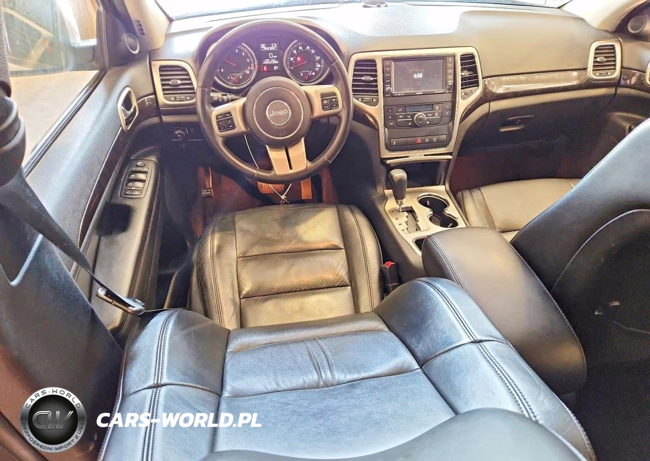 2011 Jeep Grand Cherokee Laredo VIN:1J4RR4GG6BC738243 - 8