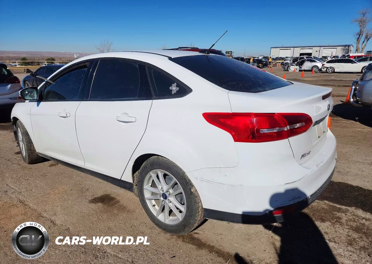 2017 Ford Focus Se VIN:1FADP3F20HL320152 - 2