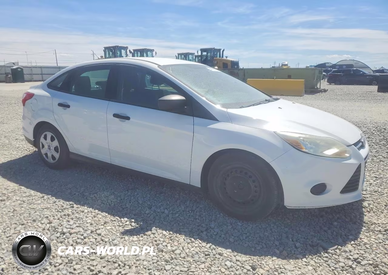 2014 Ford Focus S VIN:1FADP3E25EL169113 - 4