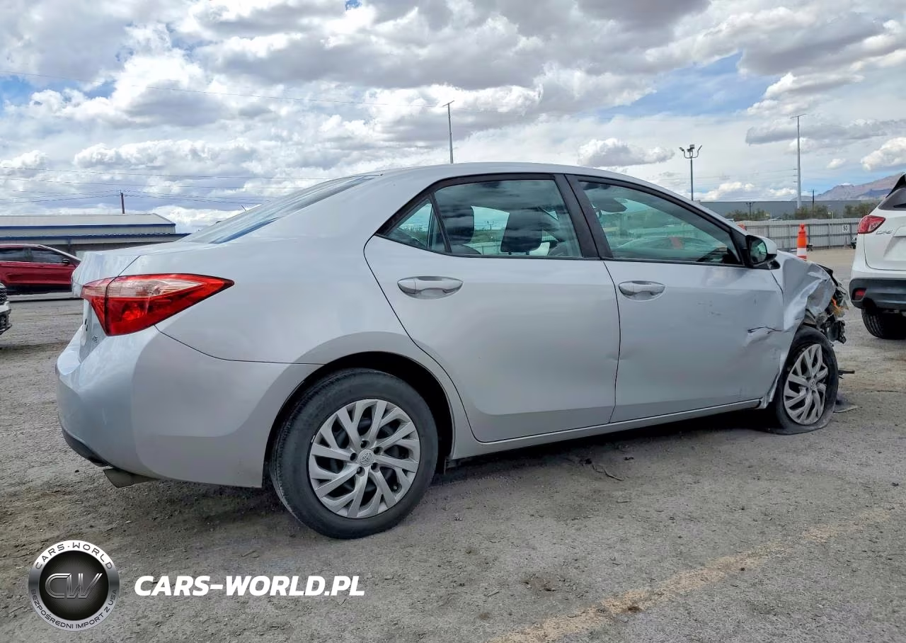 2019 Toyota Corolla Le VIN:2T1BURHE0KC233757 - 3