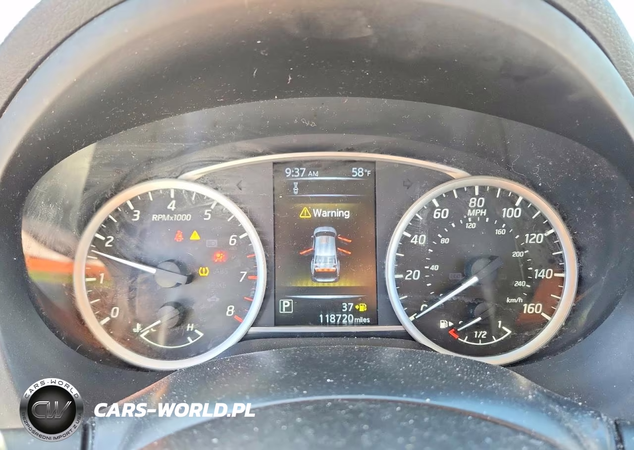 2018 Nissan Sentra S VIN:3N1AB7AP7JY271327 - 9