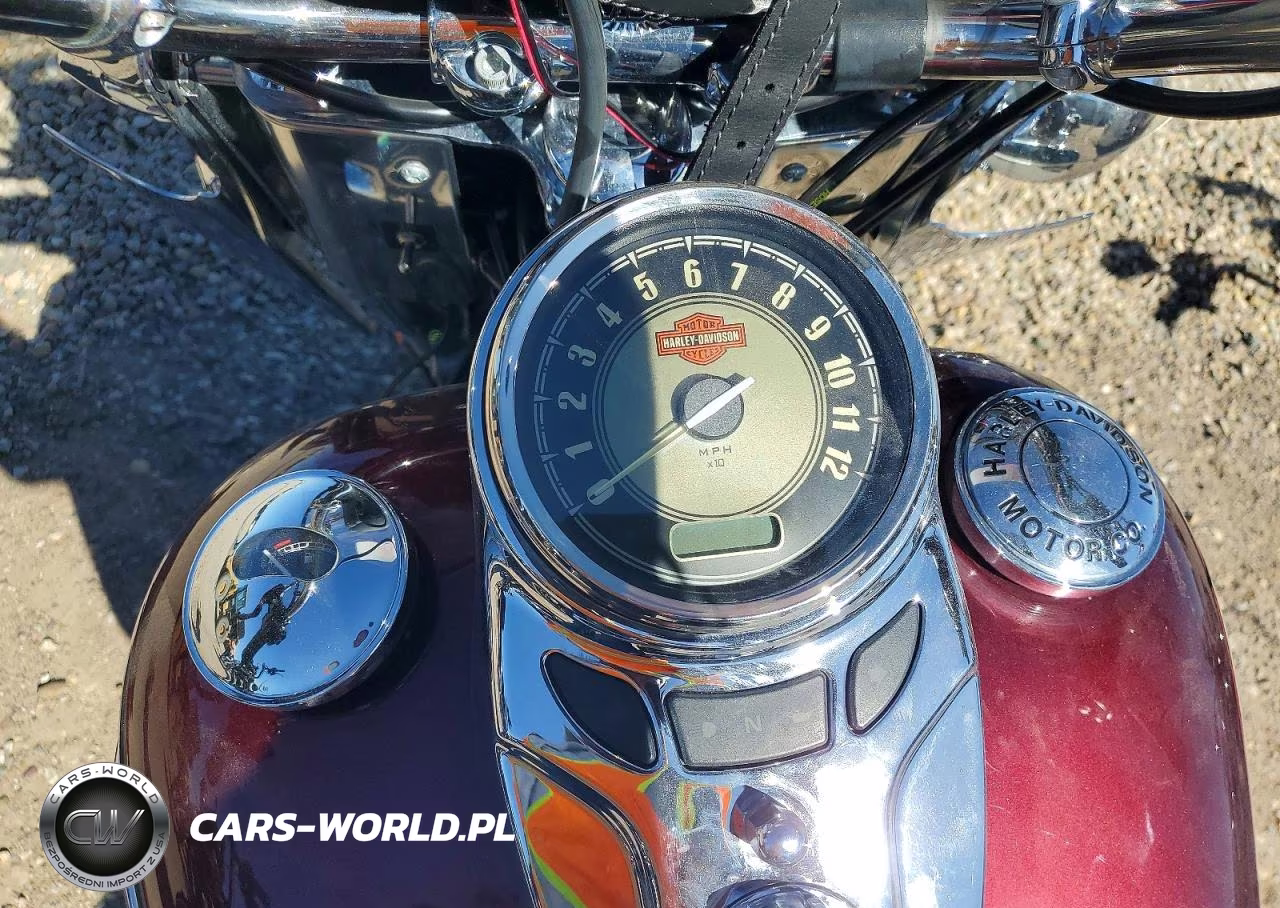 2015 Harley-Davidson Flstc Heritage Softail Classic VIN:1HD1BWV18FB020740 - 7