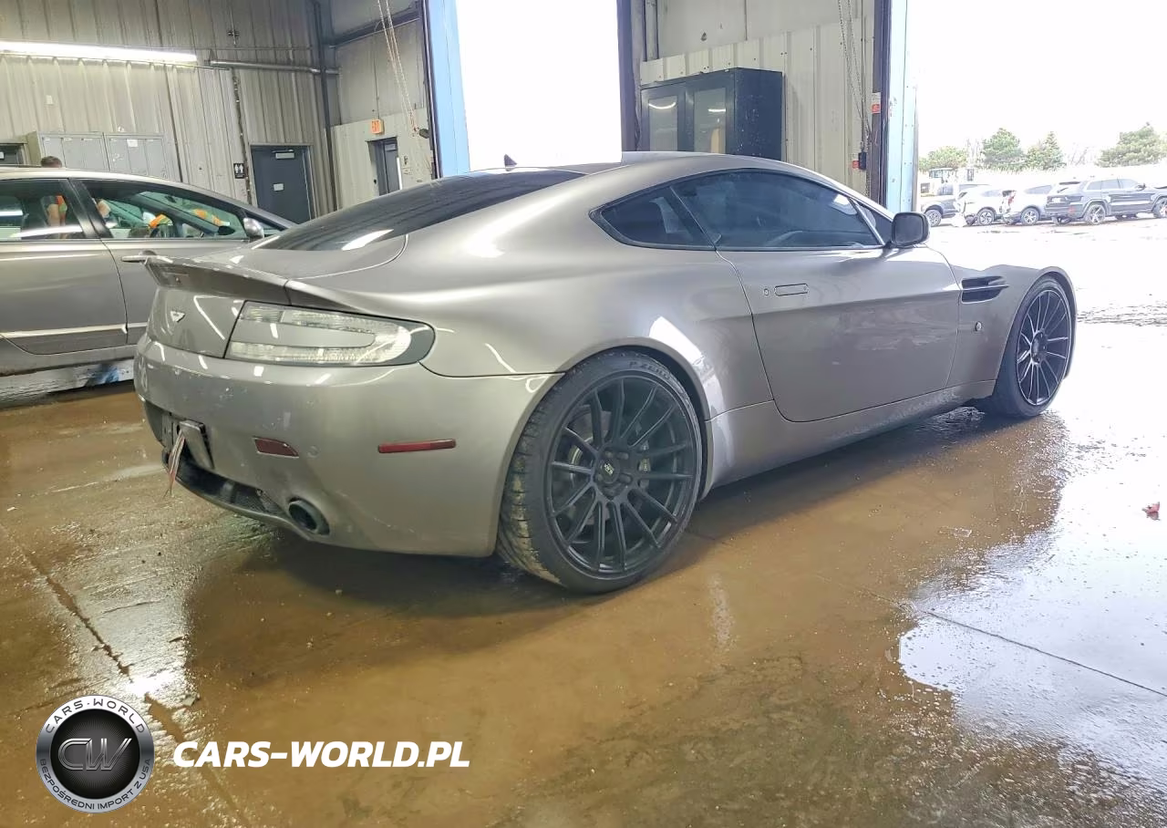 2006 Aston Martin V8 Vantage VIN:SCFBB03B86GC01973 - 3