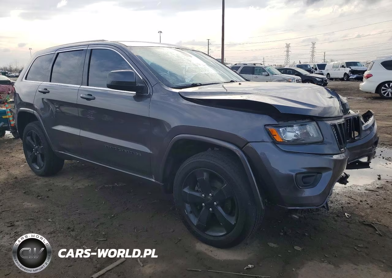 2015 Jeep Grand Cherokee Laredo VIN:1C4RJFAG1FC876022 - 4