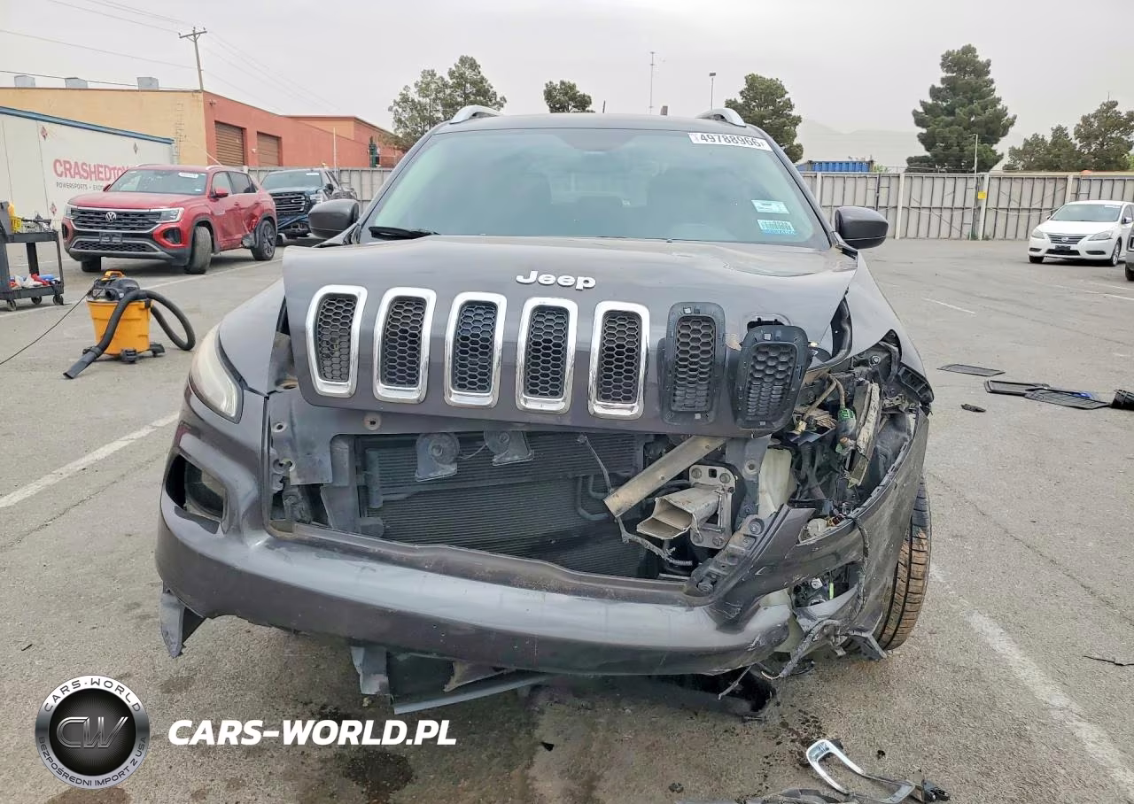2016 Jeep Cherokee Latitude VIN:1C4PJLCB7GW323687 - 5