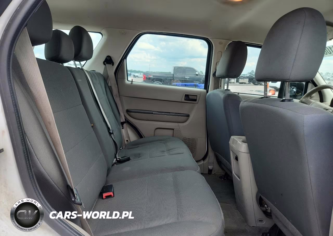 2011 Ford Escape Xls VIN:1FMCU9C76BKA38964 - 11
