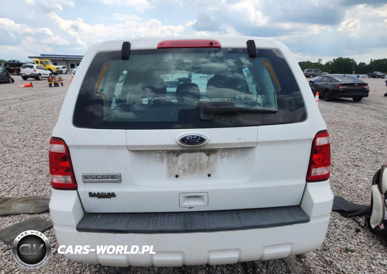 2011 Ford Escape Xls VIN:1FMCU9C76BKA38964 - 6