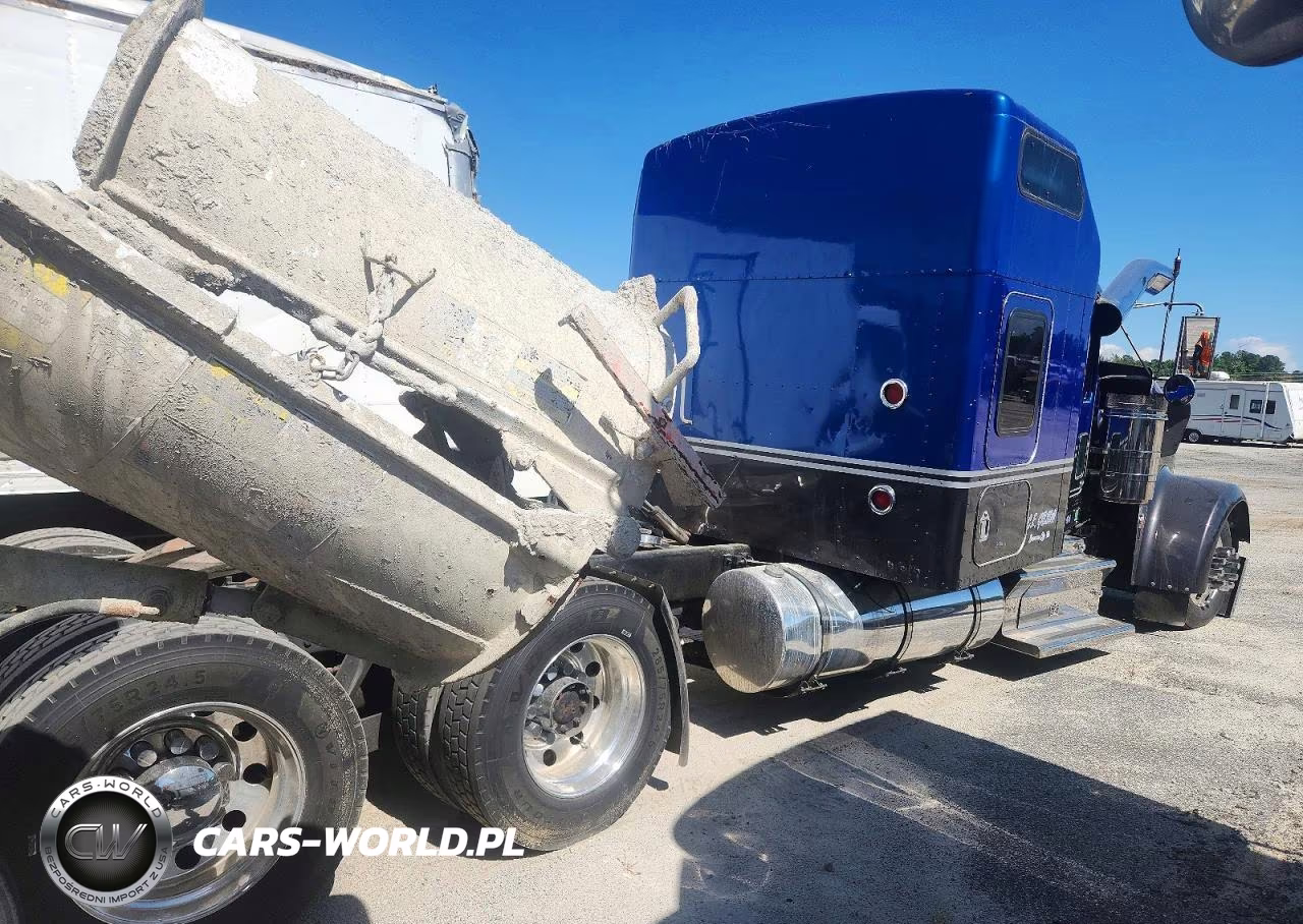 1999 Kenworth W900 Semi Truck