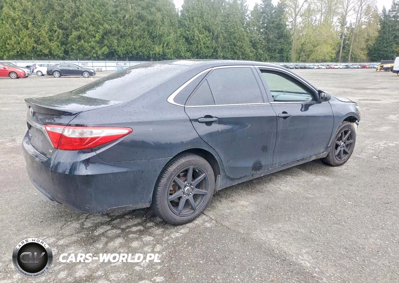 2015 Toyota Camry Se VIN:4T1BF1FK5FU962068 - 3
