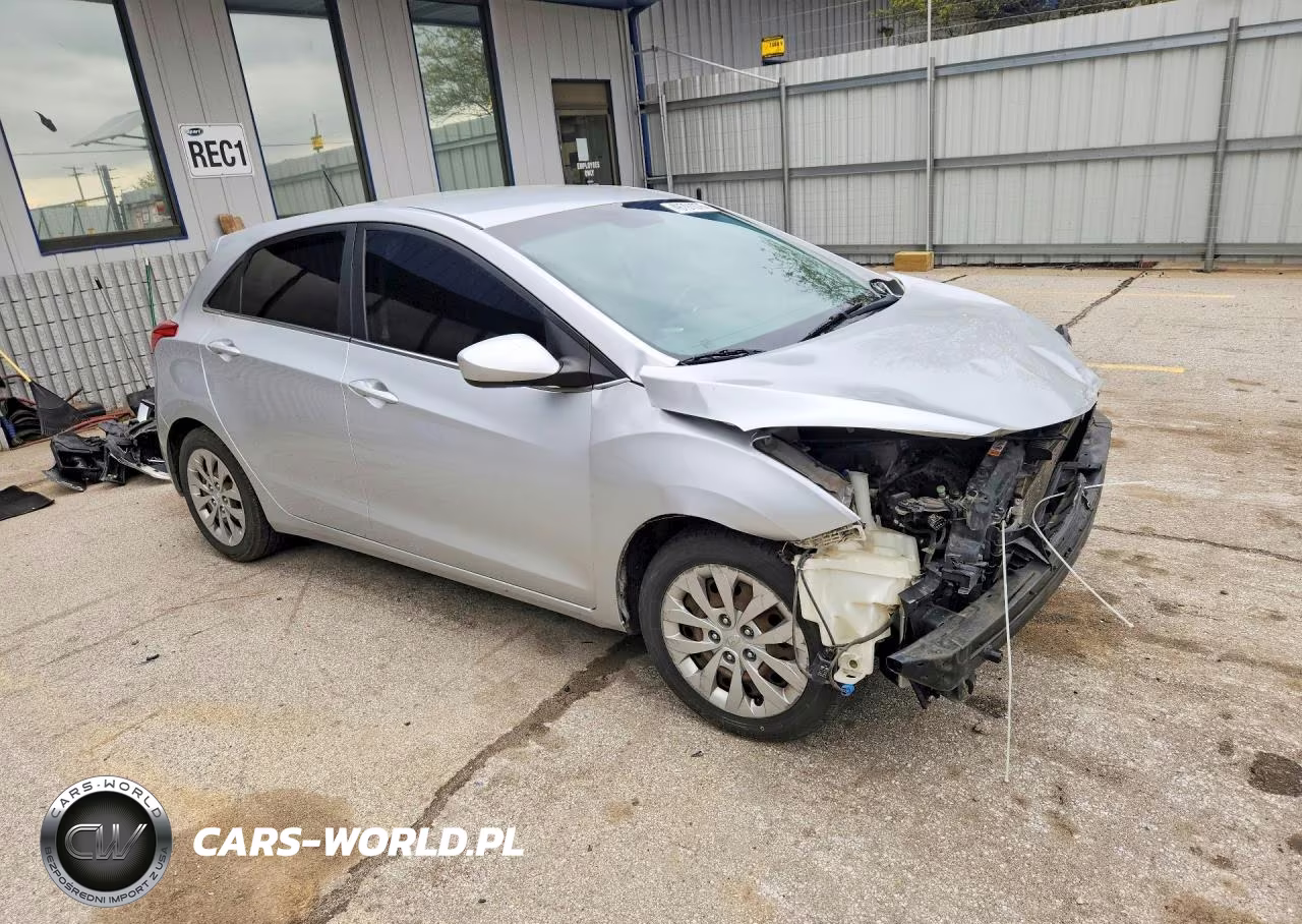 2016 Hyundai Elantra Gt Base VIN:KMHD35LH7GU262152 - 4