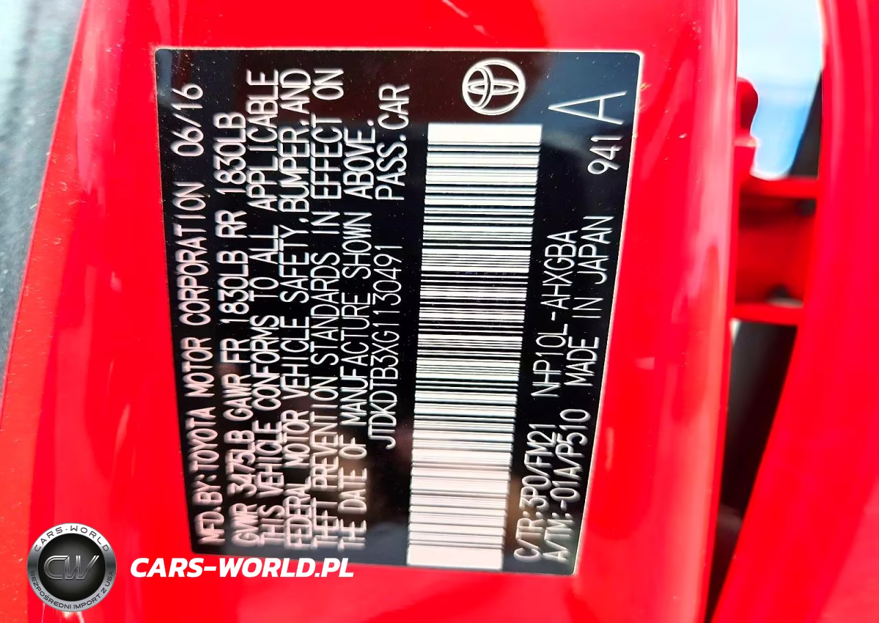 2016 Toyota Prius C Three VIN:JTDKDTB3XG1130491 - 13