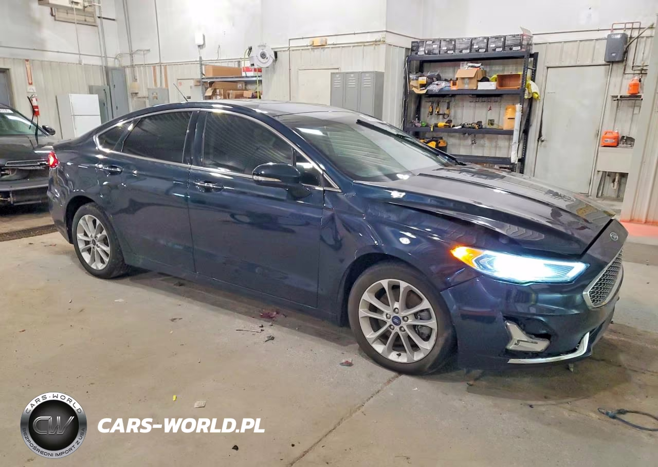 2020 Ford Fusion Titanium VIN:3FA6P0SU3LR159062 - 4