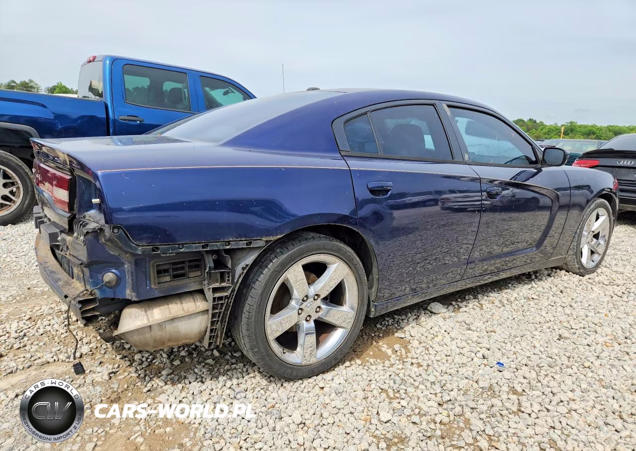 2013 Dodge Charger Se VIN:2C3CDXBGXDH696652 - 3