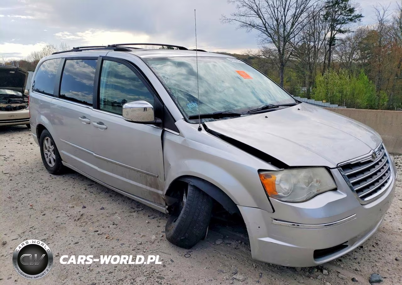 2010 Chrysler Town & Country Touring VIN:2A4RR5D15AR110511 - 4