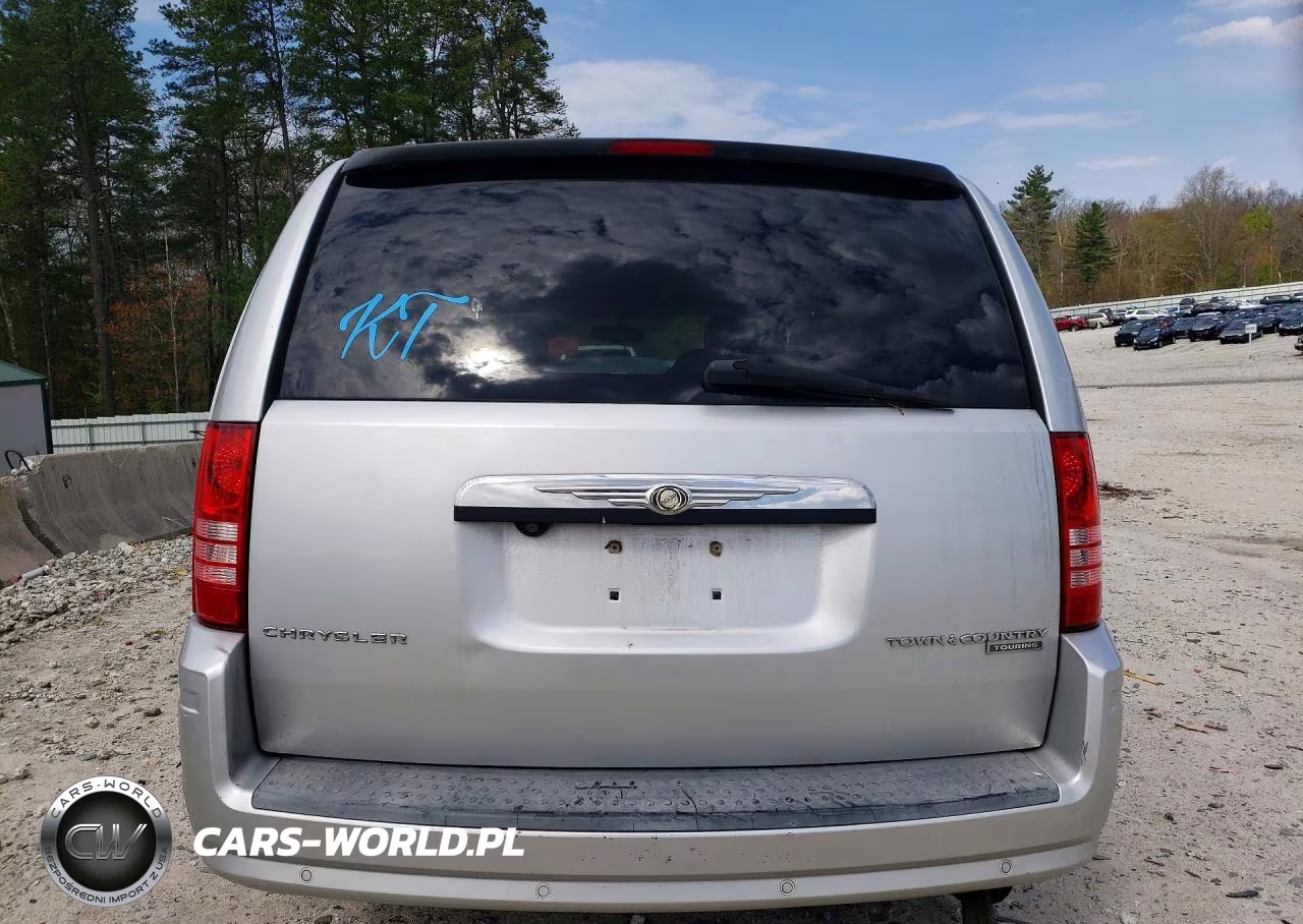 2010 Chrysler Town & Country Touring VIN:2A4RR5D15AR110511 - 6