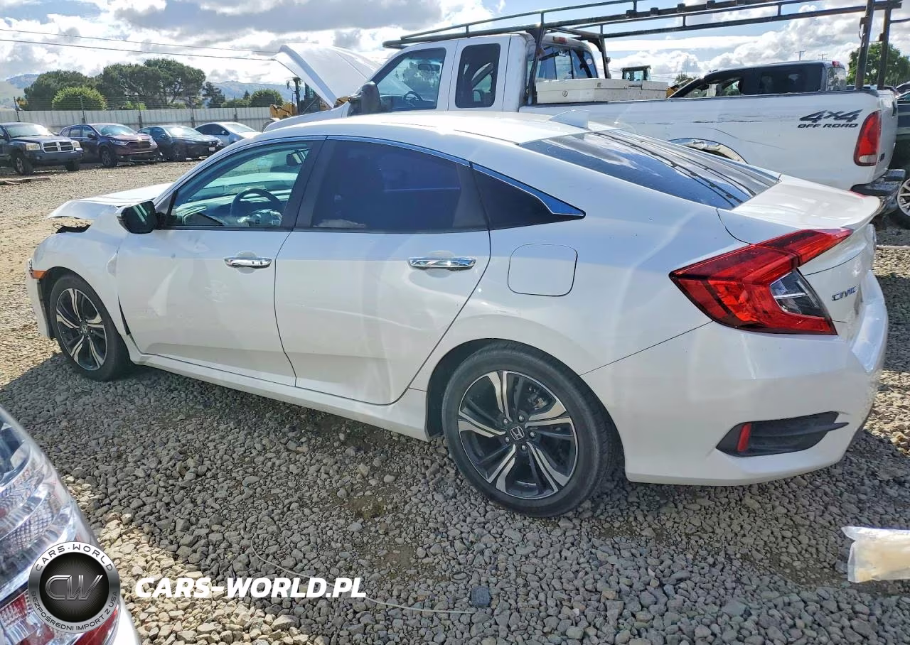 2017 Honda Civic Touring VIN:19XFC1F9XHE215014 - 2