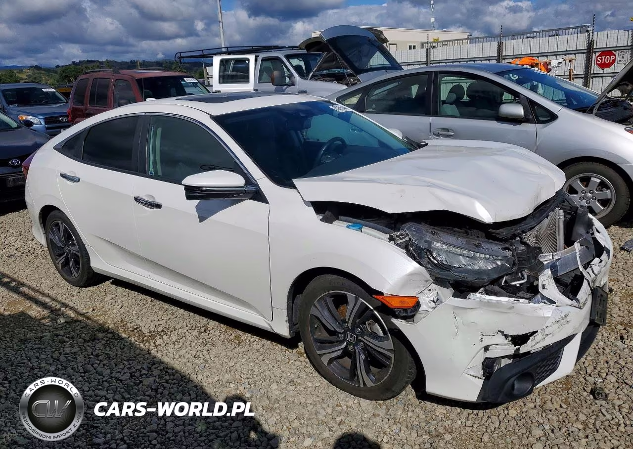 2017 Honda Civic Touring VIN:19XFC1F9XHE215014 - 4