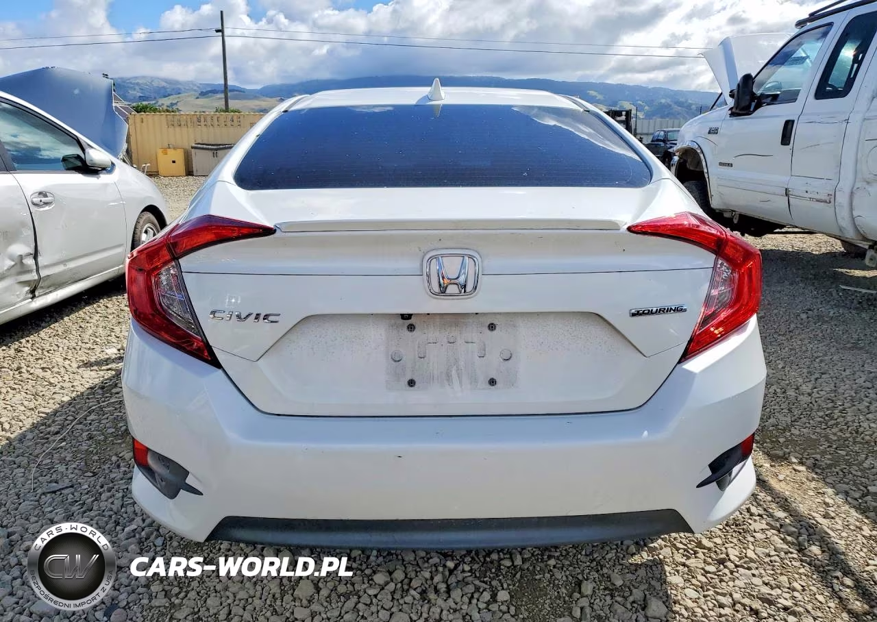 2017 Honda Civic Touring VIN:19XFC1F9XHE215014 - 6