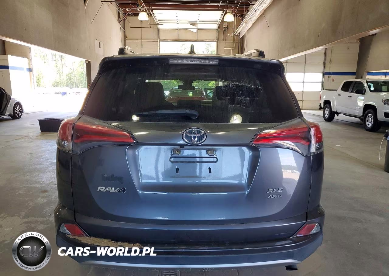 2018 Toyota Rav4 Xle VIN:JTMRFREV3JJ746940 - 6