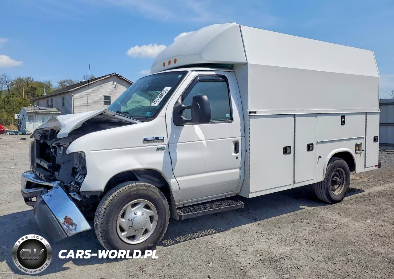 2019 Ford Econoline E350 Super Duty Cutaway Van