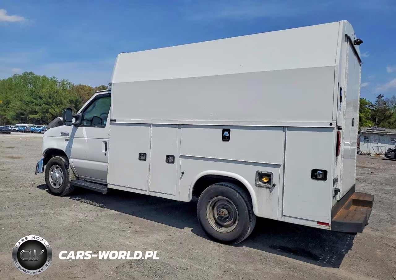 2019 Ford Econoline E350 Super Duty Cutaway Van VIN:1FDWE3F64KDC36764 - 2