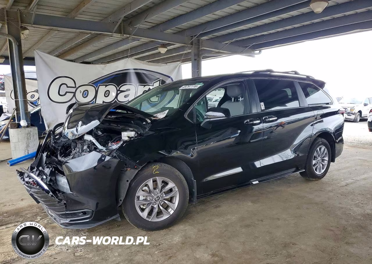 2025 Toyota Sienna Xle 8-Passenger – zdjęcie 1 z 13