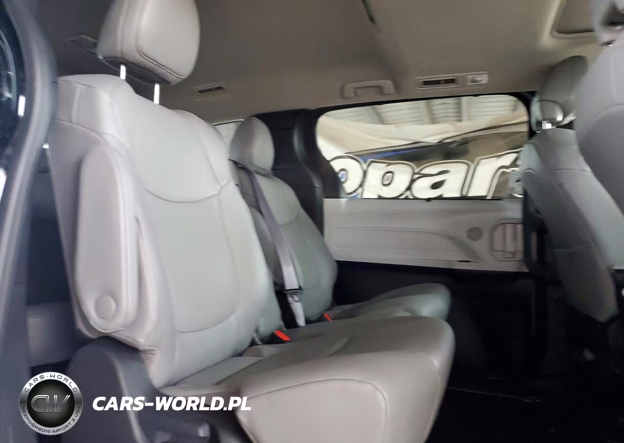 2025 Toyota Sienna Xle 8-Passenger VIN:5TDYRKEC7SS274447 - 11