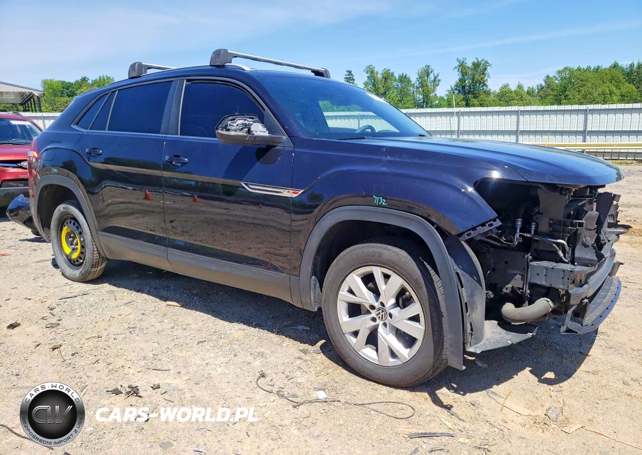 2020 Volkswagen Atlas Cross Sport S VIN:1V2GC2CA3LC202886 - 4