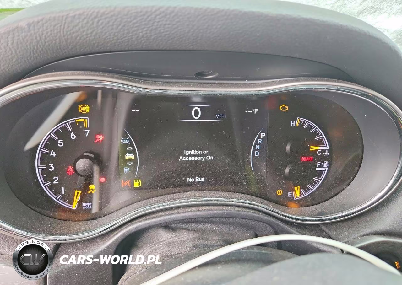 2018 Jeep Grand Cherokee Laredo VIN:1C4RJFAG6JC105113 - 9
