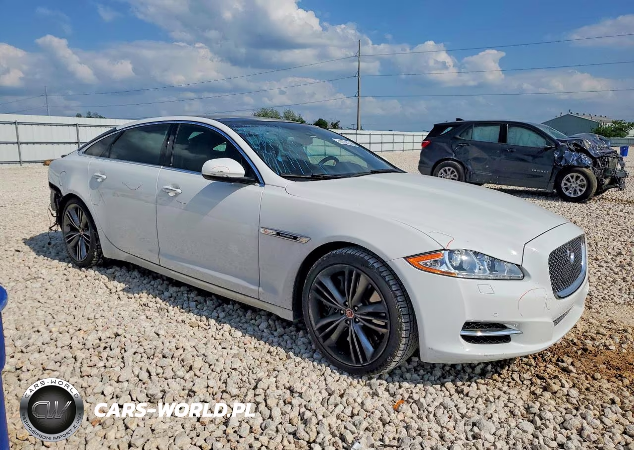 2015 Jaguar Xjl Supercharged VIN:SAJWA2GT4FMV87616 - 4